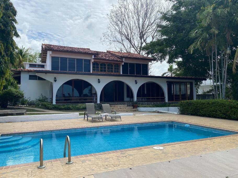 Coronado Beachfront Tropical Home! Playa Coronado Exterior foto