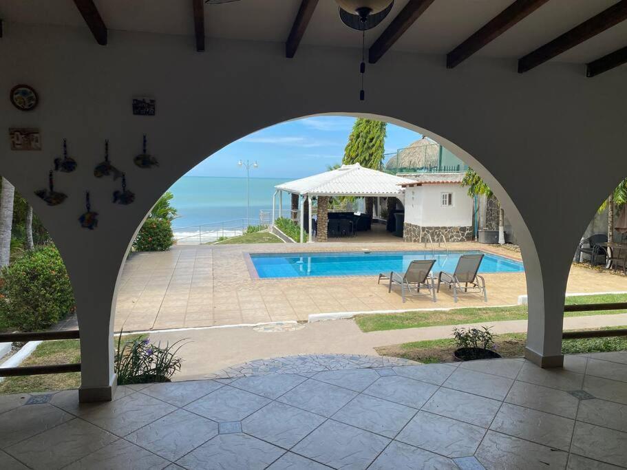 Coronado Beachfront Tropical Home! Playa Coronado Exterior foto