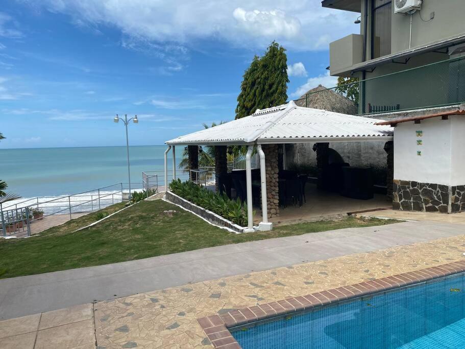 Coronado Beachfront Tropical Home! Playa Coronado Exterior foto
